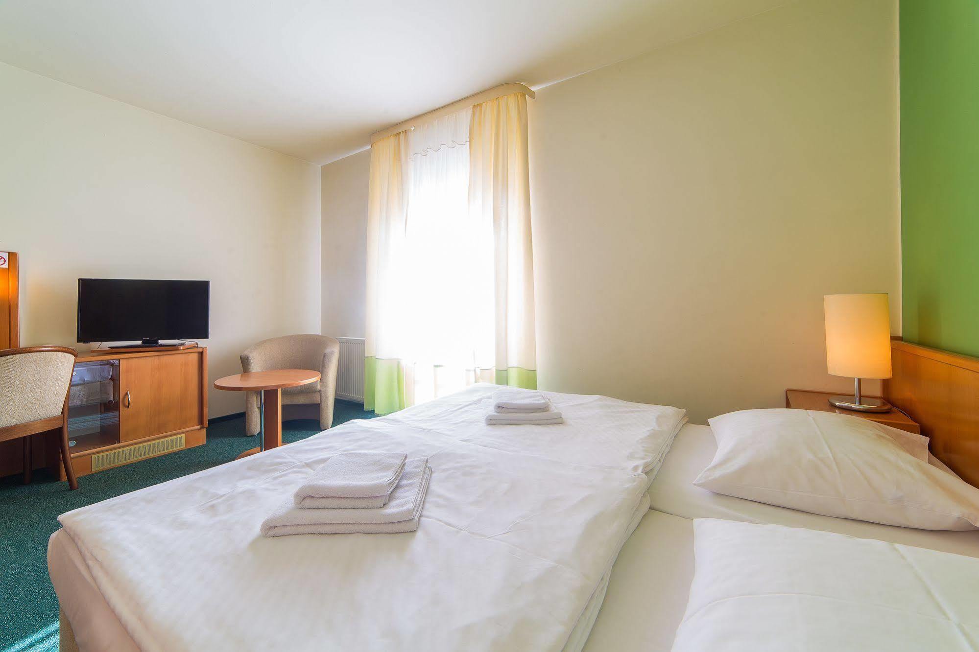코워브제크 Taaakaryba B&B 외부 사진